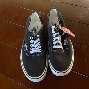 Black Women’s Vans Never Worn